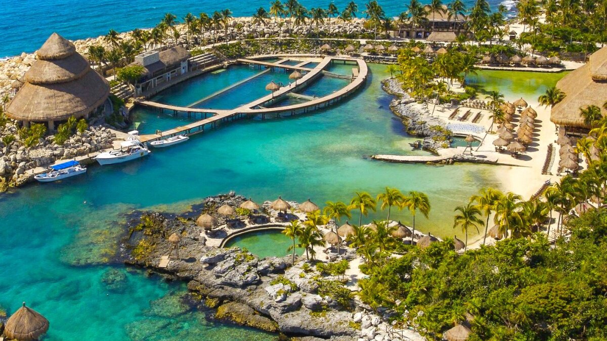 Cancún - Turquoise Beaches